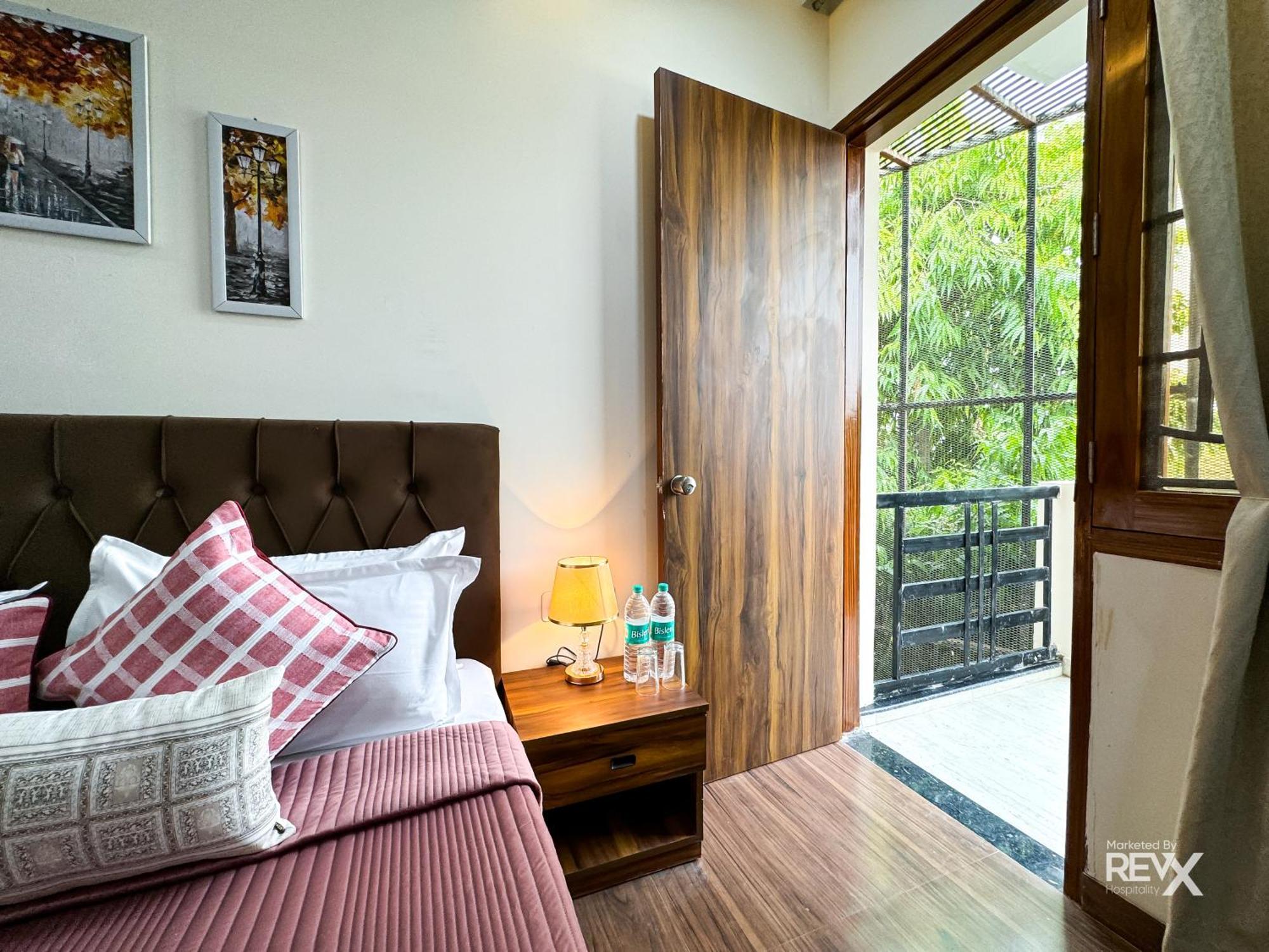 Guru Sadan A Luxe Stay Ayodhya Экстерьер фото