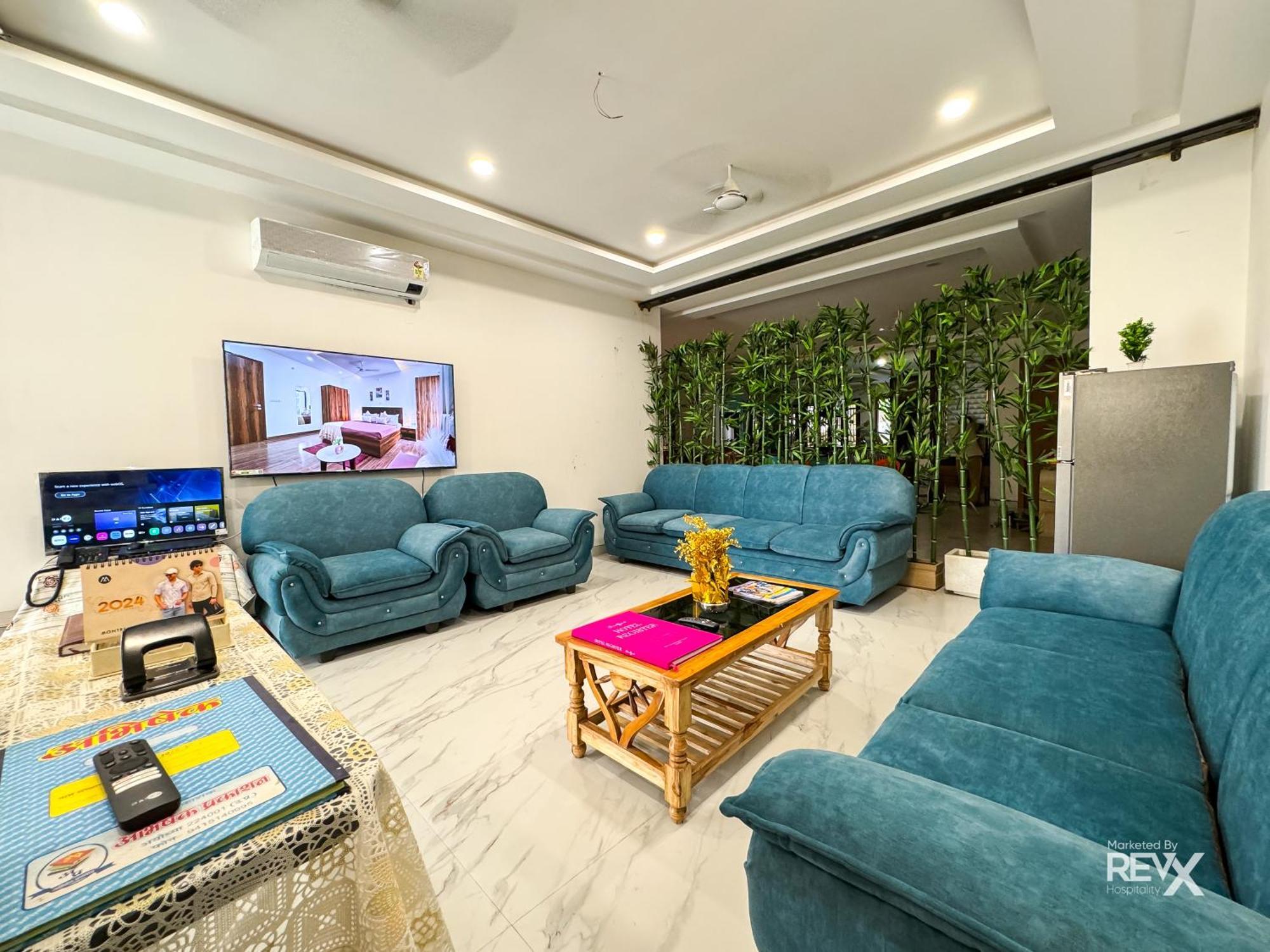 Guru Sadan A Luxe Stay Ayodhya Экстерьер фото