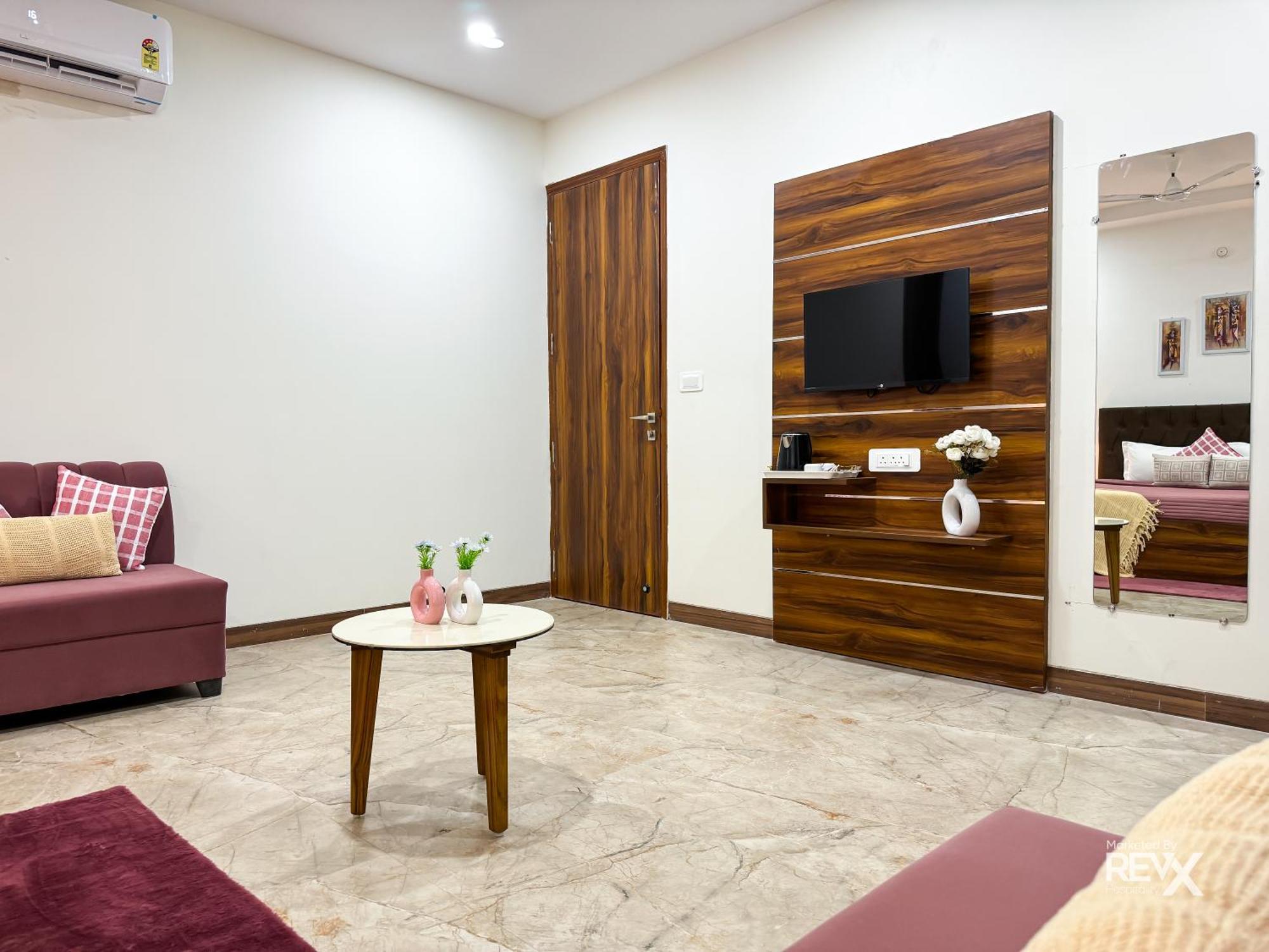 Guru Sadan A Luxe Stay Ayodhya Экстерьер фото